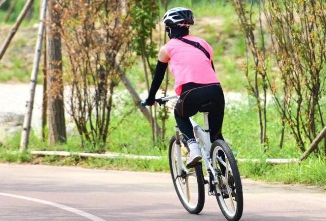 �����Ч�˶��������˶����ۻ�ȼ֬ǿ�ķΣ���֪���Ϳ�����