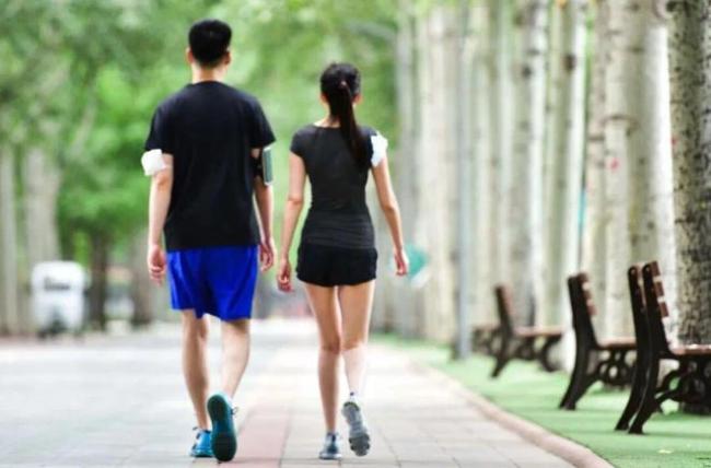 �����Ч�˶��������˶����ۻ�ȼ֬ǿ�ķΣ���֪���Ϳ�����