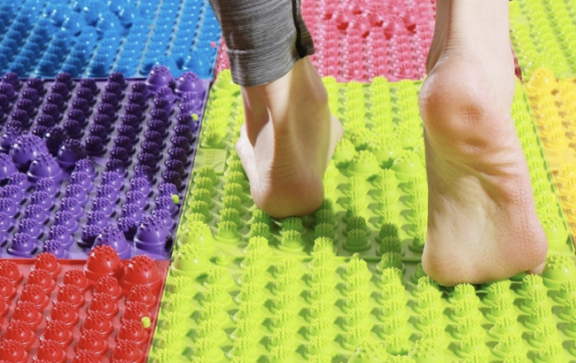 养生还是上刑?别踩趾压板的疼痛红线